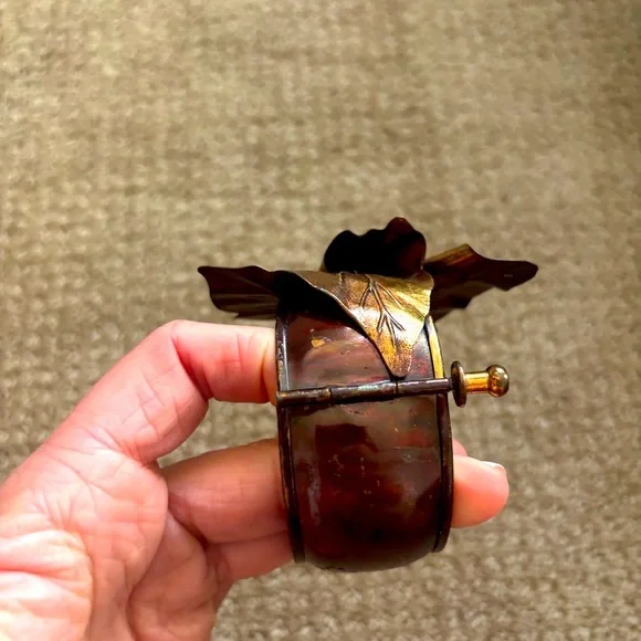Vintage 1950’s Gold and Bronze Jewelry Set